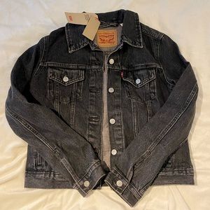 NWT Levi’s Original Trucker Denim Jacket